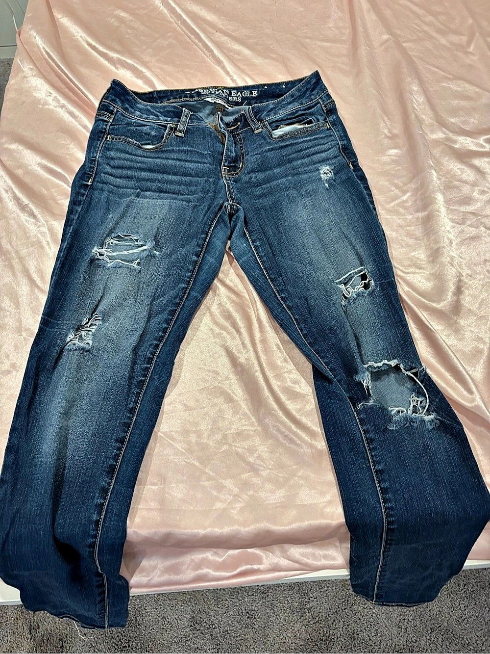 American Eagle Outfitters Super Stretch Distressed Skinny Jeans Blue Waist 4
